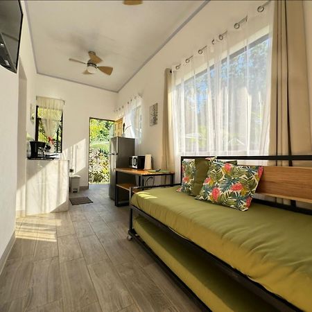Serenity Houses Cahuita Exterior photo